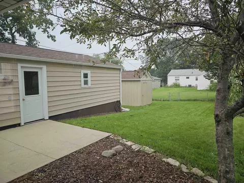 1145 E Ridgeway Ave, Waterloo, IA 50702 photo 32