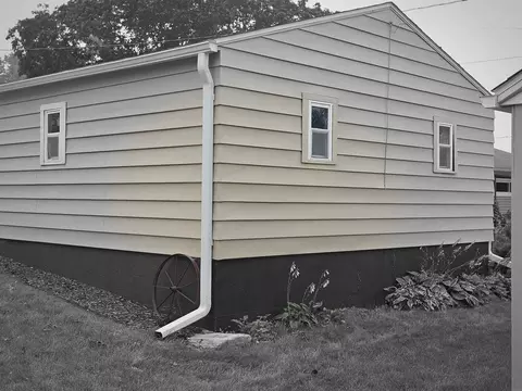 1145 E Ridgeway Ave, Waterloo, IA 50702 photo 37