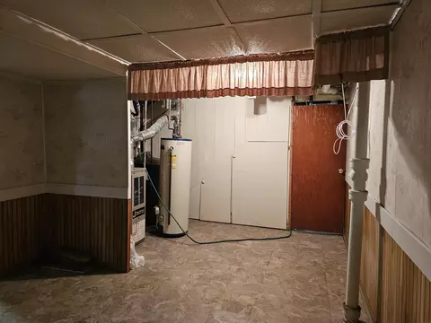 1145 E Ridgeway Ave, Waterloo, IA 50702 photo 23
