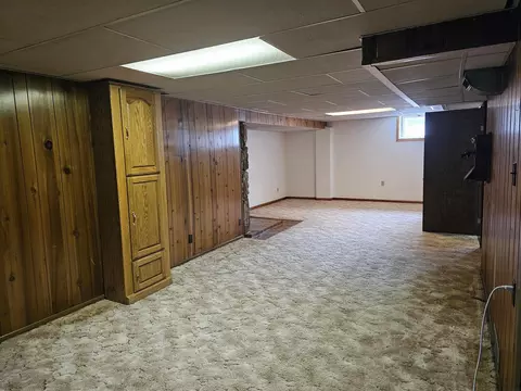1145 E Ridgeway Ave, Waterloo, IA 50702 photo 24