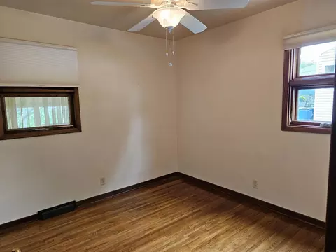 1145 E Ridgeway Ave, Waterloo, IA 50702 photo 16