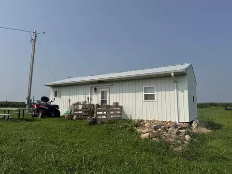 2272 G Ave, Garwin, IA 50632