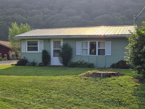 25711 Mississippi Rd #CABIN, Garnavillo, IA 52049