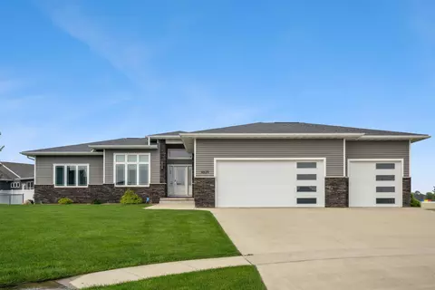 4629 Ethan Ct, Cedar Falls, IA 50613