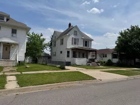 609 Baltimore St, Waterloo, IA 50702