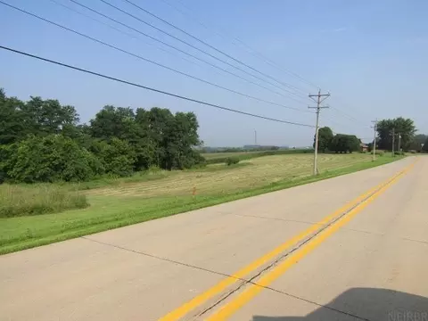 320 Acre St, Guttenberg, IA 52052
