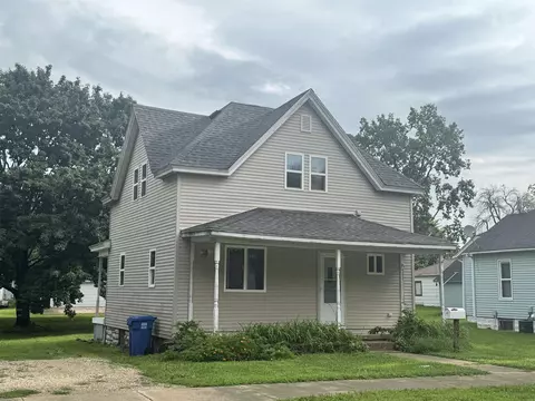 303 7th Ave, Charles City, IA 50616