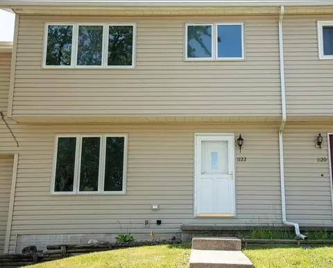 1122 Oleson Rd, Waterloo, IA 50702
