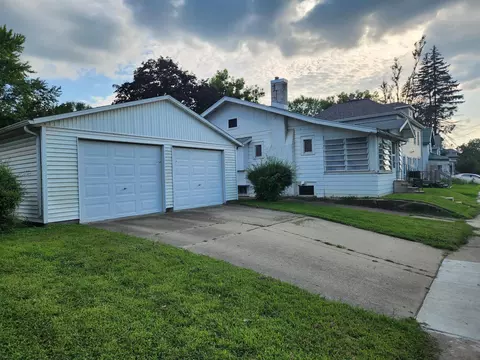 317 Randall St, Waterloo, IA 50701