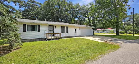 2121 Sumac Ave, Cedar Falls, IA 50613
