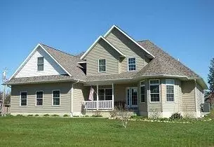 305 Sherman St, Dysart, IA 52224