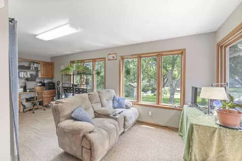 313 Longview Dr, Waterloo, IA 50701 photo 16
