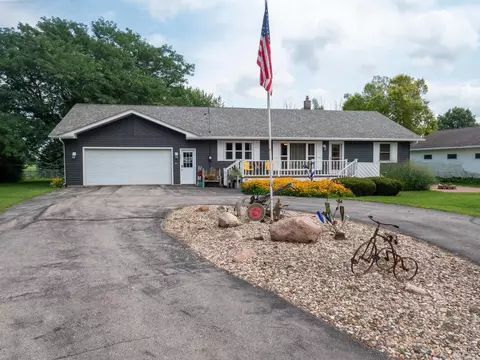 206 Monroe, Floyd, IA 50435