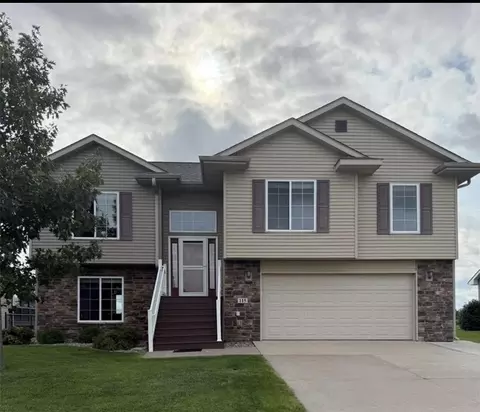 115 N Colton Dr, North Liberty, IA 52317