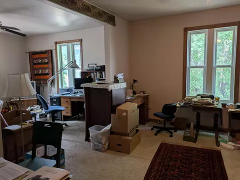 402 E Main St, Decorah, IA 52101 photo 23
