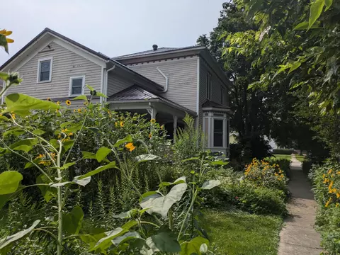 402 E Main St, Decorah, IA 52101 photo 34