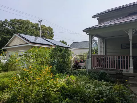 402 E Main St, Decorah, IA 52101 photo 35