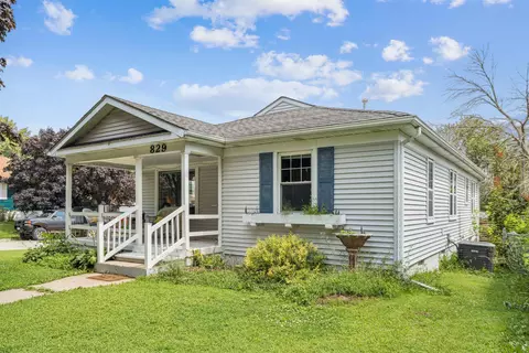 829 2nd Ave NE, Oelwein, IA 50662