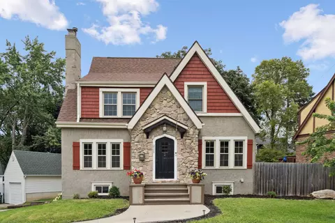 215 Frederic Ave, Waterloo, IA 50701