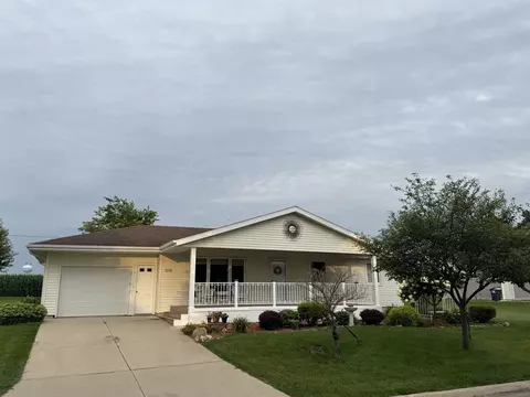 1018 Dorothy Ave, Parkersburg, IA 50665