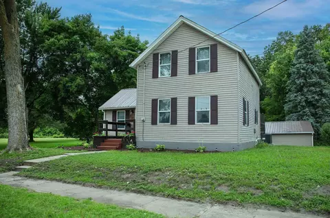 320 W Fayette St, Denver, IA 50622