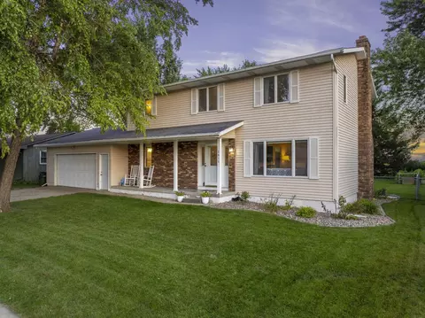 3010 Violet Dr, Waterloo, IA 50701