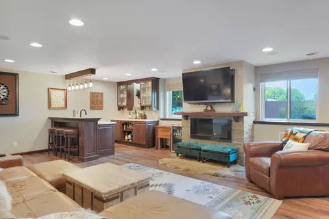 4662 Hoff Rd, Waterloo, IA 50701 photo 18