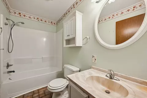 1002 Triangle Dr, Shell Rock, IA 50670 photo 16