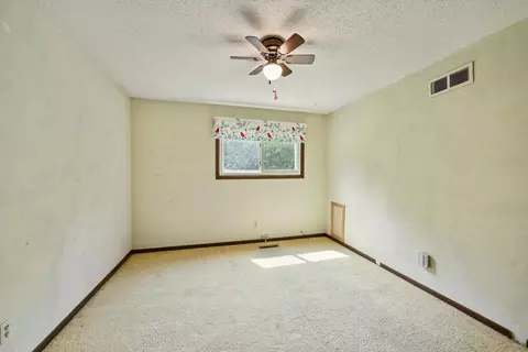 1002 Triangle Dr, Shell Rock, IA 50670 photo 17