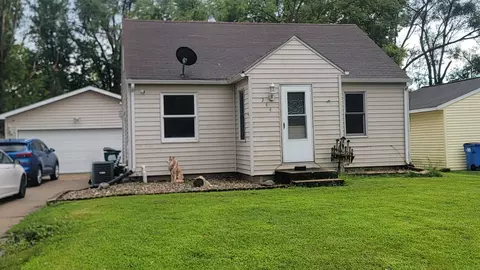 244 Wema Ave, Evansdale, IA 50707