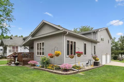 100 7th Ave SE, Oelwein, IA 50662