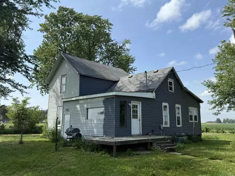 1776 130th St, Plainfield, IA 50666