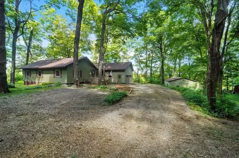 27697 270th St, Eldora, IA 50627