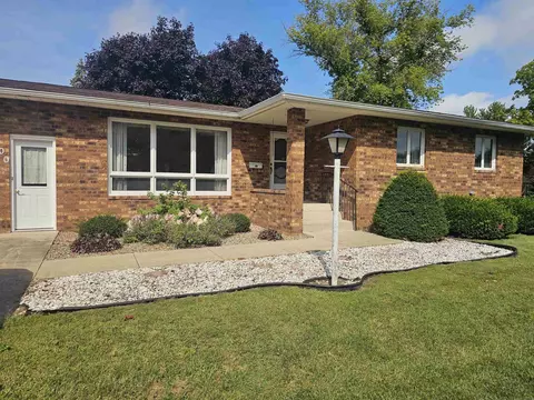 700 SW 3rd St, Tripoli, IA 50676