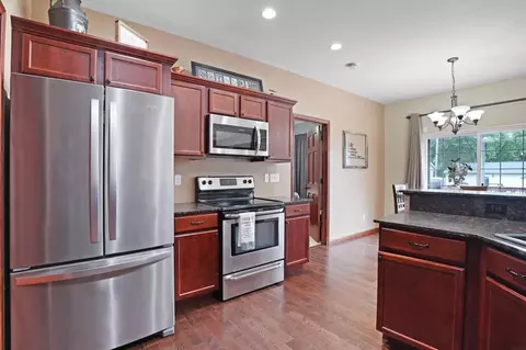 Kitchen - 1502 Algonquin Dr, Cedar Falls, IA 50613 photo 3 of 3