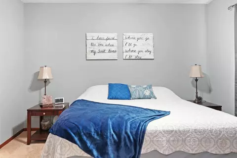 Bedroom - 1502 Algonquin Dr, Cedar Falls, IA 50613 photo 1 of 6