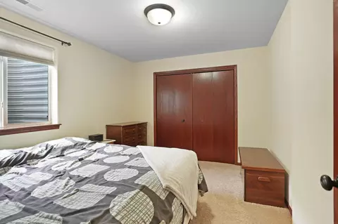 Bedroom - 1502 Algonquin Dr, Cedar Falls, IA 50613 photo 5 of 6