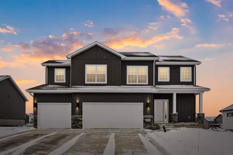 4603 Sonoma Dr, Cedar Falls, IA 50613