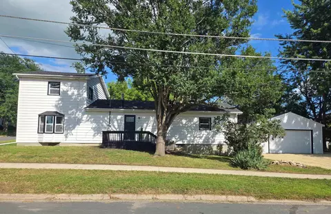 202 Wemple, Parkersburg, IA 50665