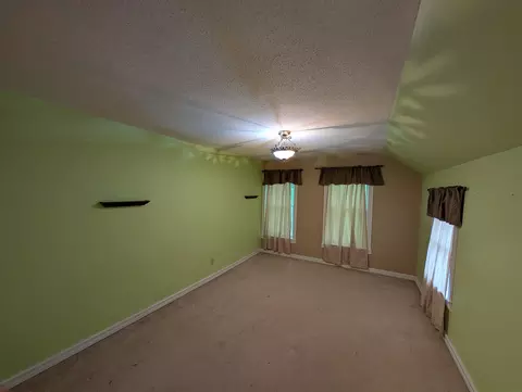 Bedroom - 113 E 5th Ave, Cresco, IA 52136 photo 3 of 3
