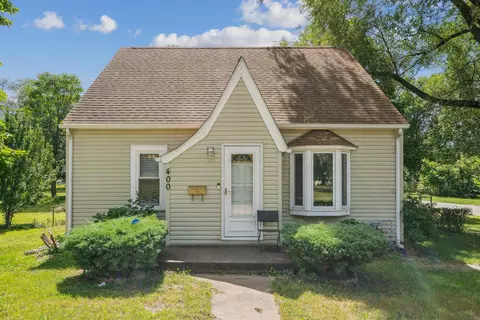 400 Charles St, Waterloo, IA 50703