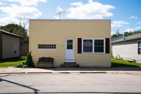 527 Main St, Dike, IA 50624