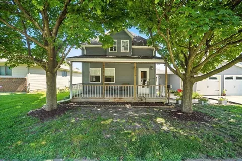 1409 10th St, Eldora, IA 50627