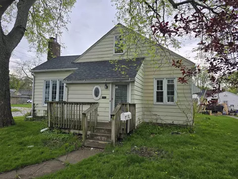 1524 Williston St, Waterloo, IA 50702