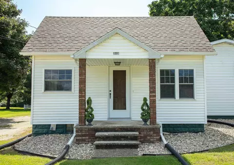 313 Oak, Sumner, IA 50674