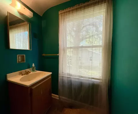 115 Cornwall Ave, Waterloo, IA 50702 photo 15