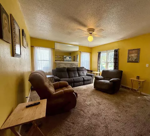 115 Cornwall Ave, Waterloo, IA 50702 photo 5