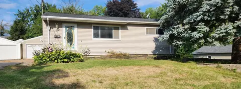 104 Moir St, Waterloo, IA 50701
