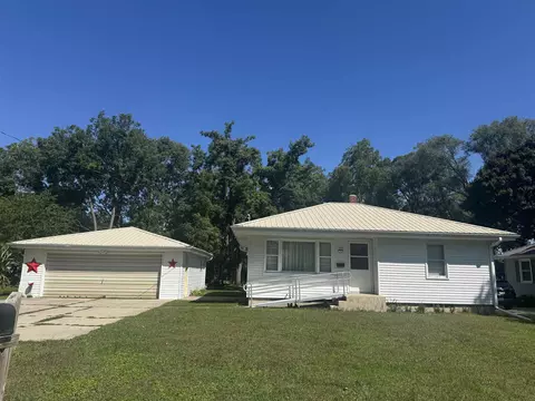 107 Baldwin, Charles City, IA 50616