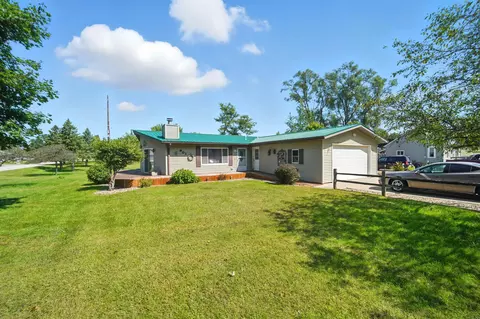 901 Brookside Ave, Evansdale, IA 50707